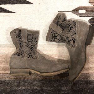 ZiGi Girl Leather Boho Slouch Boots in Gray